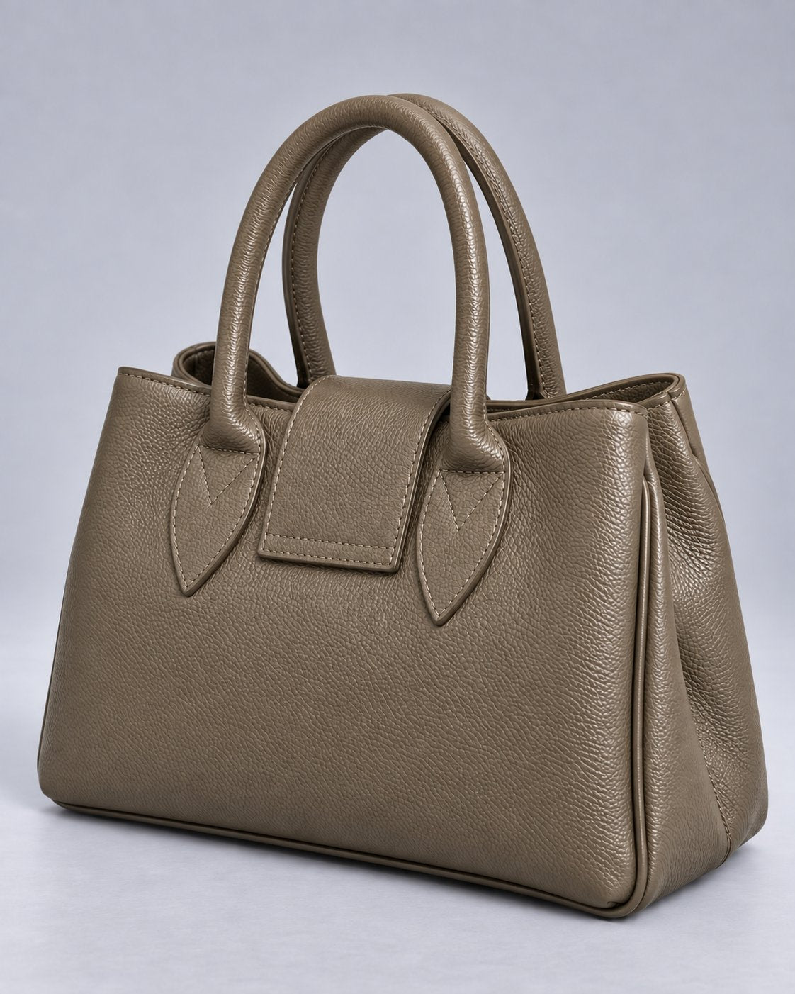 Poșetă damă Elene taupe din piele naturală, geantă elegantă și încăpătoare fabricată în Italia, ideală pentru ținute office și casual chic