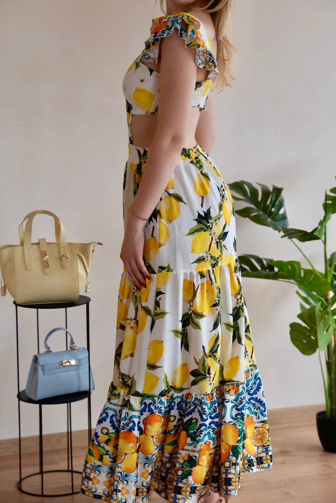 Rochie Lungă cu Lămăi Amalfi și Cut-Out - Made in Italy