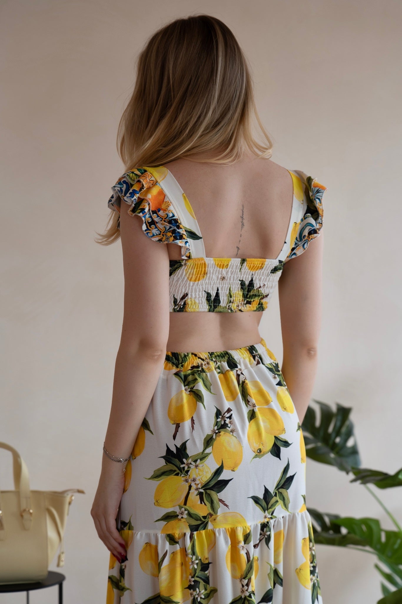 Rochie Lungă cu Lămăi Amalfi și Cut-Out - Made in Italy