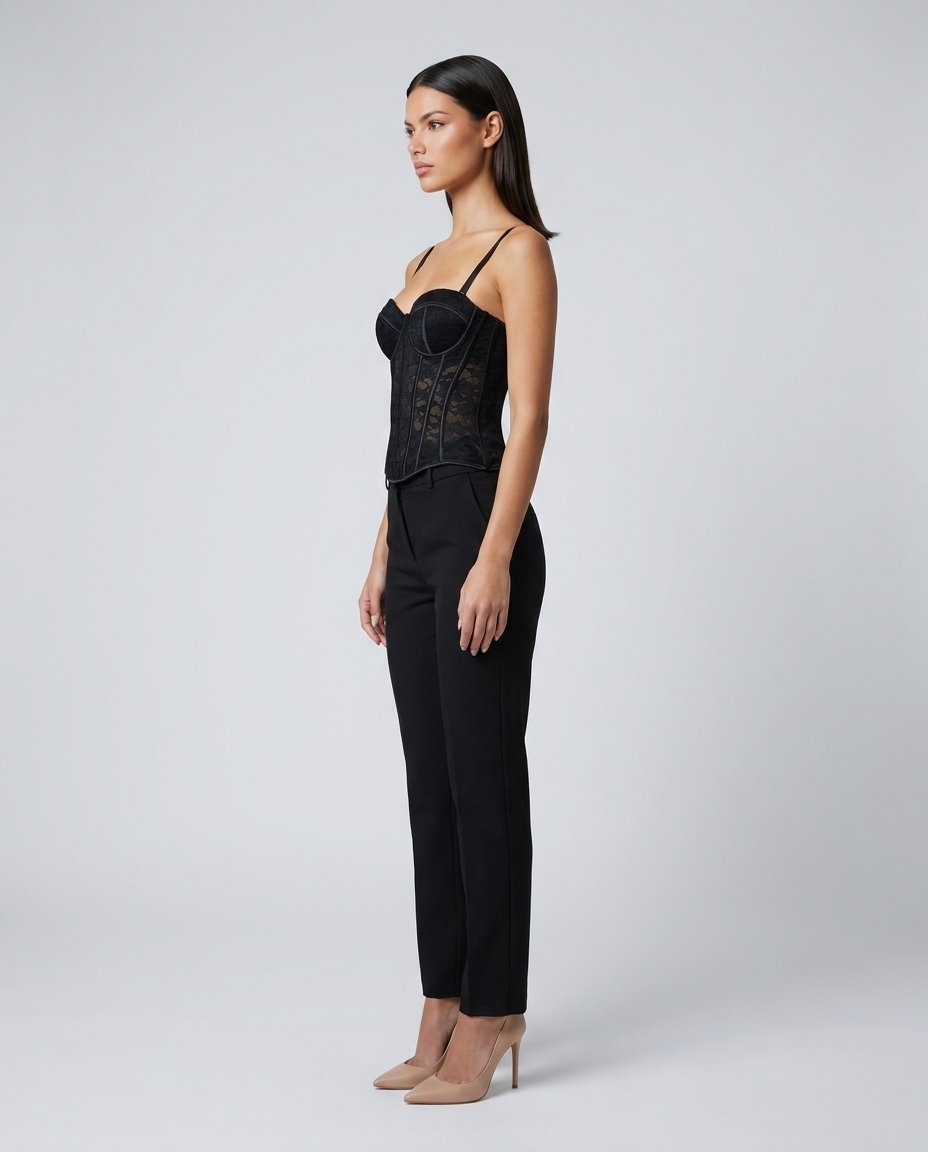 Bustieră tip corset din dantelă pentru damă, cu efect sculptant și susținere optimă, creată pentru a evidenția talia și silueta. Corset elegant pentru femei, potrivit pentru ținute de ocazie, cocktail, aniversări, petreceri și combinații cu fuste, pantaloni eleganți sau sacouri.