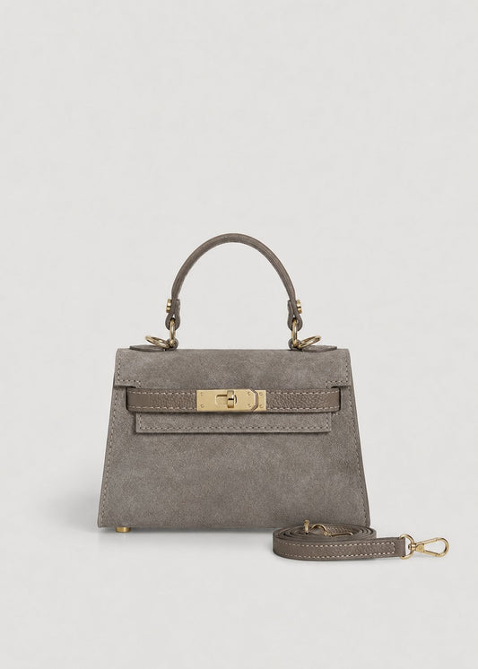 Poșetă damă taupe din piele naturală întoarsă premium, Made in Italy, cu închidere twist-lock aurie și curea reglabilă și detașabilă. Geantă elegantă din piele întoarsă pentru femei, ideală pentru ținute office, casual chic, evenimente, petreceri și utilizare zilnică.