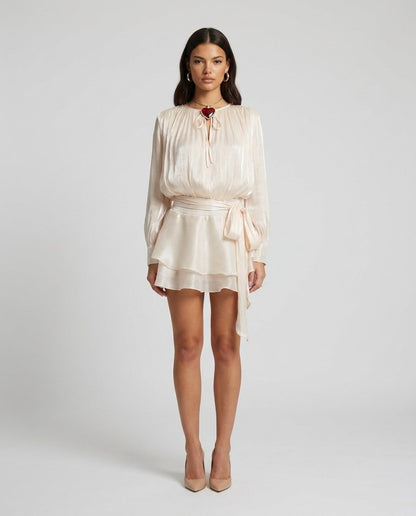 ochie elegantă maro cu paiete florale pentru damă, croială mini mulată, design pe un umăr și spate descoperit, realizată din material elastic și confortabil. Rochie premium pentru femei, recomandată pentru nunți, baluri, cocktail-uri și evenimente festive.