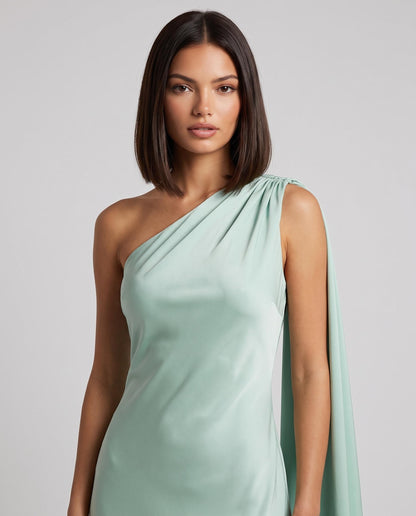 Rochie de seară verde mentă pentru femei, cu croială lungă, design asimetric pe un umăr și eșarfă elegantă care completează un look feminin și sofisticat. Rochie premium pentru damă, potrivită pentru gale, petreceri elegante, recepții și ceremonii speciale.