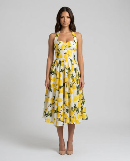 Rochie lungă neagră de ocazie pentru damă, cu croială mulată, detalii din voal transparent și material elastic care oferă confort și evidențiază armonios silueta. Rochie premium pentru femei, recomandată pentru nunți, baluri, Revelion și evenimente festive.