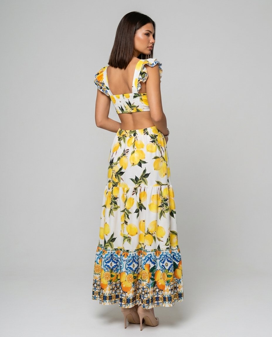 Rochie lungă elegantă cu lămâi Amalfi pentru damă, fabricată în Italia, cu decupaje moderne în talie, fustă amplă cu volane și design inspirat din stilul mediteranean. Rochie premium pentru femei, perfectă pentru vacanțe, nunți de zi, recepții 